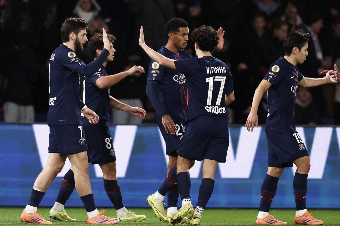 详细阅读:德布劳内在巴黎圣日耳曼比赛中回归赛场,势不可挡引发热议!的简单介绍 德布劳内在巴黎圣日耳曼比赛中回归赛场,势不可挡引发热议!的简单介绍