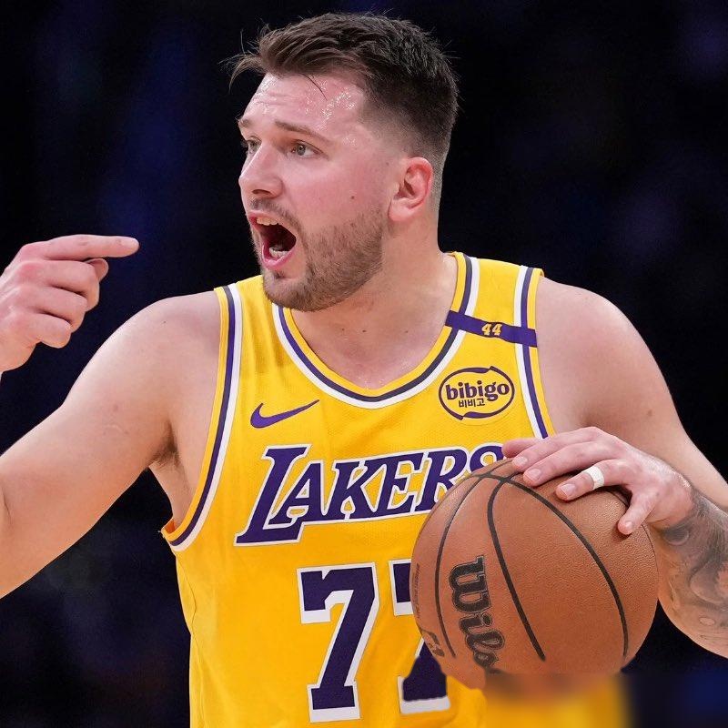 详细阅读:东契奇连续三场比赛得分超过比分优势明显,美国队挑战极限!的简单介绍 东契奇连续三场比赛得分超过比分优势明显,美国队挑战极限!的简单介绍